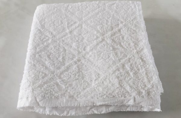 Diamond Flower Engraved Soft Towel Ihram - Image 2