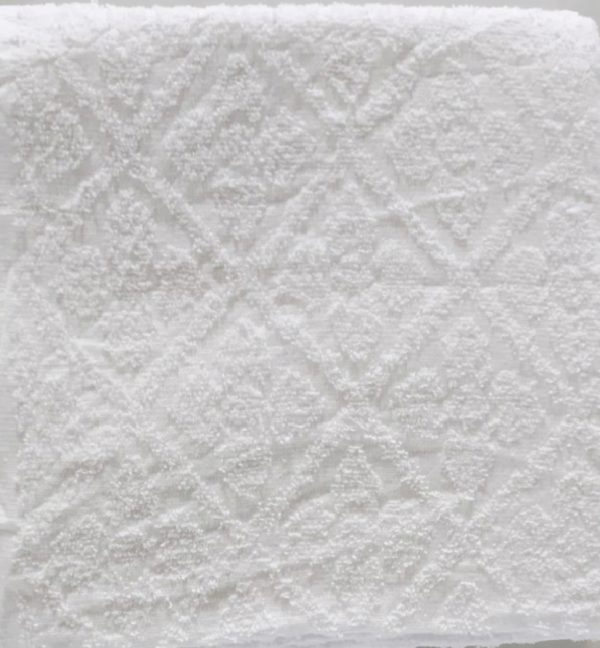 Diamond Flower Engraved Soft Towel Ihram - Image 3